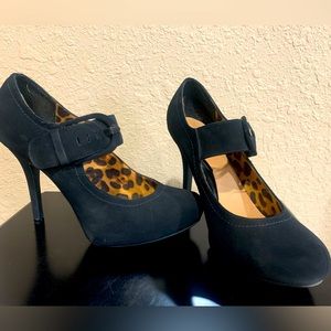 Mary Jane Platform Pumps